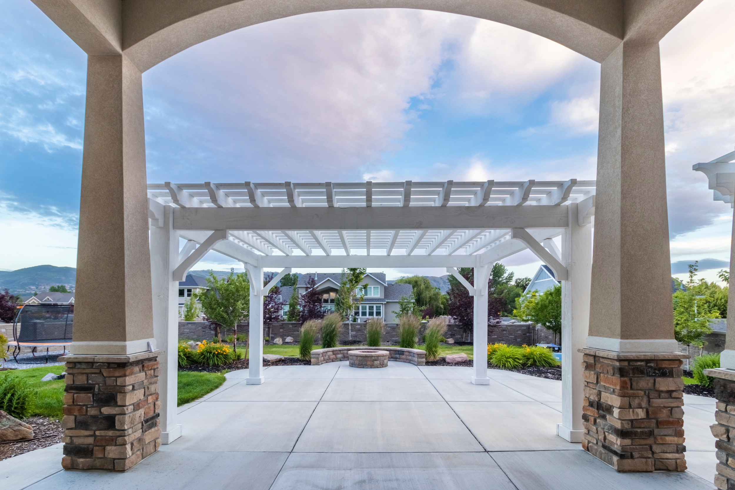Wright Timberframe Pergola in Bright Timber White
