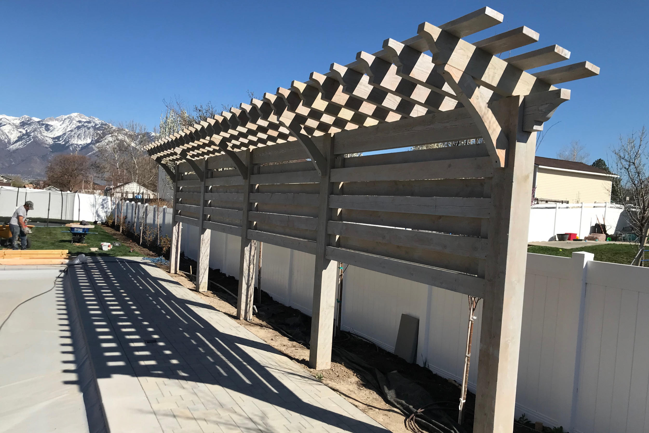 Wright Timberframe Trellis in light gray wash